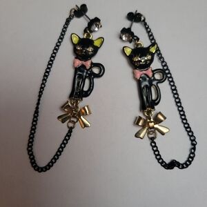 Cute kitty earrings!